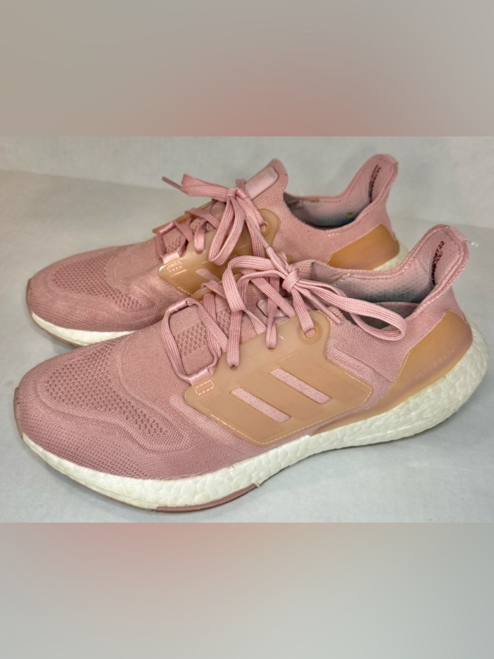 Adidas Women's Ultraboost 22 Running Shoe Wonder Mauve Size 9.5